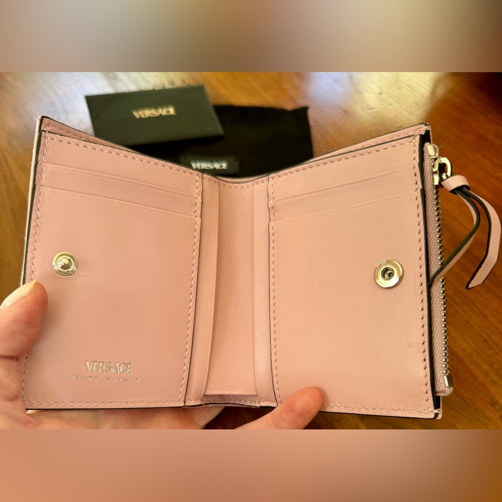 Versace Wallet - Picture 7 of 9